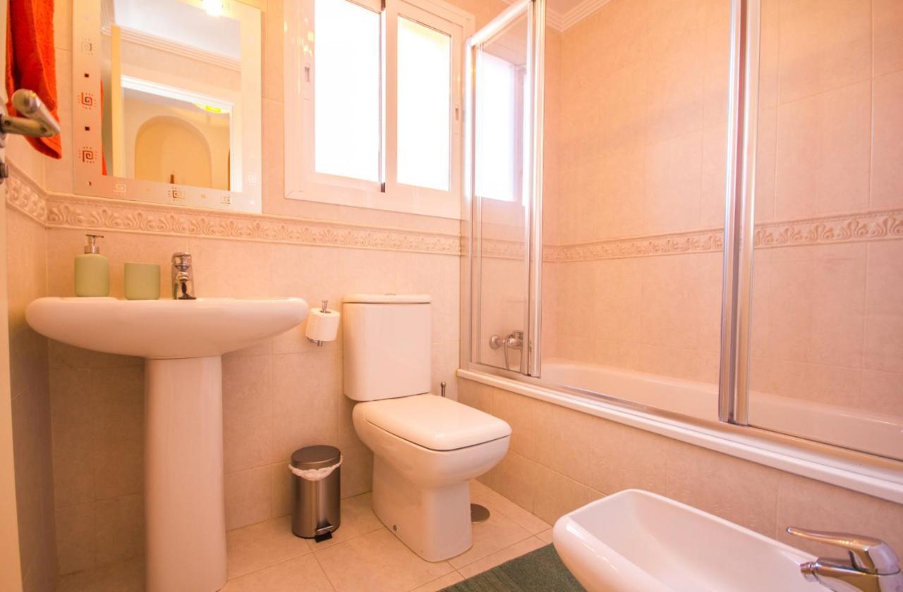 Albi B&B Burriana Beach Nerja Εξωτερικό φωτογραφία